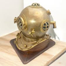 Brass Diving Helmet Clock: Nautical Decor, Shiny/antique Finish - Etsy