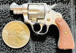VINTAGE TOY MINIATURE CAP GUN WESTERN 6 SHOOTER STUB NOSE 1 ...