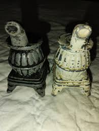 Vintage Cast Iron Black White Pot Belly Stove Salt & Pepper Shakers Country | eBay