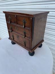 Miniature antique George iii Style Curly Maple chest For Sale at 1stDibs