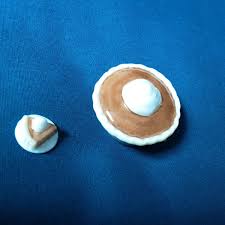 Porcelain Hinged Trinket Box by PHB Midwest PUMPKIN PIE with ...