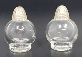 Vintage IRICE Irving Rice NY Clear Glass Mini Salt & Pepper Shaker Set | eBay