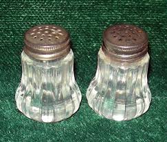 Vintage Salt & Pepper Shakers Clear 1 3/4" High Round Ribbed ...