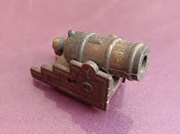 RARE Playme Pencil Sharpener, Vintage Cannon Sharpener, Spanish Pencil Sharpener, Antique Pencil Sharpener Collectible Stationery 1970 - Etsy