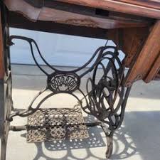 Vintage Sewing Machine for Sale in Moreno Valley, CA - OfferUp