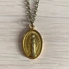 Retro Vintage 70s Gold Oval Virgin Mary Religious Christian Crucifix Hearts Stars Detailed Engraved Long Cable Chain Small Pendant Necklace - Etsy