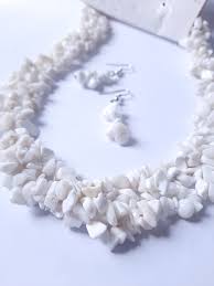 Natural White Agate Necklace – GLEE GALLERY