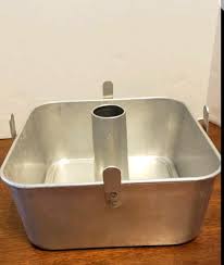 Where to find a vintage square pan?