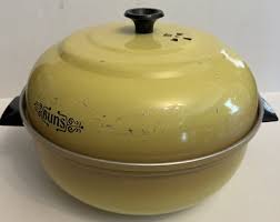 MIRRO Bun Warmer Aluminum Vintage Harvest Yellow Vintage ...