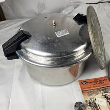 Vintage Mirro-Matic 12 Quart M-0512-11 Pressure Cooker ...