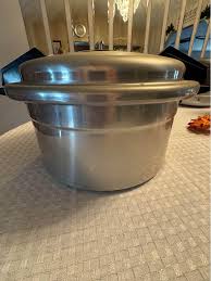 Large Betty Crocker Pressure Canner