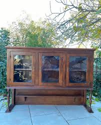 ⚜️Kredencë Material druri. Me 3 kanata me xhama dhe çelës. #kredencedruri #kredence #kredenceklasike #antikaspasi #mobiljeitalianespasi