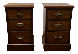 Vintage Nightstands & Bedside Tables - Chairish