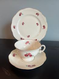 Vintage Princess KPM A.D. 1831 Germany set of 3 - Tea Cup, Saucer, and Small Plate - pink flower with gold trim design - Etsy Österreich