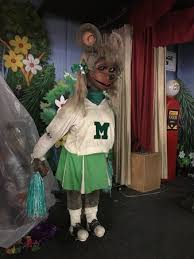 a little scary - Picture of Billy Bob's Wonderland ...