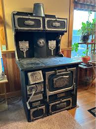 Monarch Malleable 526 wood cook stove for sale