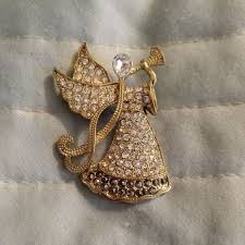 MONET GOLD TONE ANGEL PIN PAVE STONES | eBay