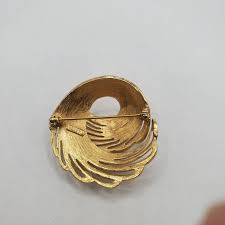 VINTAGE MONET ROUND Swirl Gold Tone Brooch Pin Collectible Estate Jewelry Antique Wedding Jewelry - Etsy
