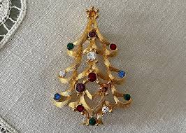 Vintage Monet Rhinestone Christmas Tree and Heart Pin Brooch ...