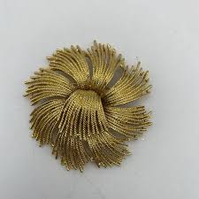 Vintage 1960s MONET Gold Tone Cordelia Book Piece Floral ...