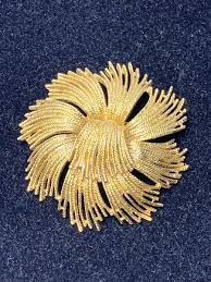 Vintage Monet Cordelia GoldTone Metal Flower Pin Brooch | eBay