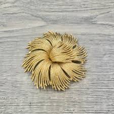 Vintage Monet "cordelia" Abstract Flower Gold Tone Brooch ...