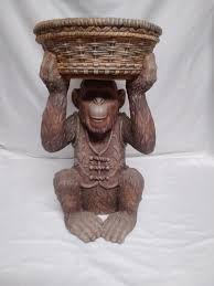 VTG BROWN RESIN MONKEY HOLDING WICKER BASKET OVER HEAD 12 ...