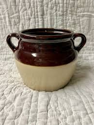 Vintage MONMOUTH POTTERY ILL USA. Brown / Cream BEAN POT ...