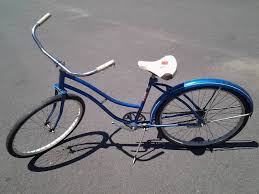 Vintage Holiday Crusier Bike 26 Inch (Missing One Pedal ...