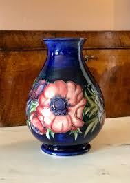 Moorcroft Vase in Iconic Anemone Pattern in Mint Condition. - Etsy