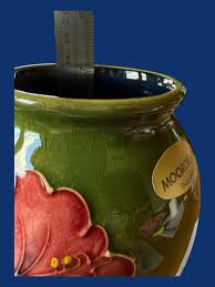 Jarrón Moorcroft Hibiscus de 18 cm. Diseño de Walter Moorcroft. Clásico de Moorcroft. Pieza de colección. Arte cerámico tradicional. Altamente coleccionable. - Etsy España