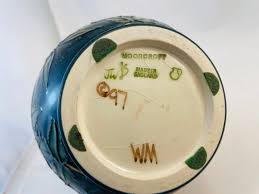 Beautiful W.M. Moorcroft Vase - Etsy Israel