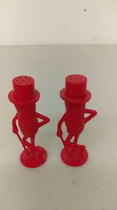 Vintage 1950's Planters Mr. Peanut Red Plastic 3" Salt & Pepper Shakers K | eBay