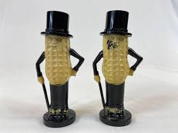 Mr Peanut Man Planters Salt and Pepper Shakers Vintage Plastic Classic Snack | eBay