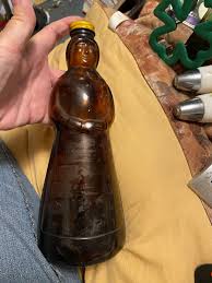 10-044 Amber vintage Mrs Butterworth syrup bottle · Whatnot: Shop, Sell, Connect