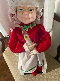 Vintage Santa Christmas animated Mr & Mrs Claus Figures ...