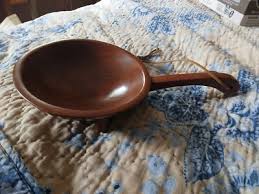 Vintage MUNISING~8.5” Footed Brown Wooden Bowl w ...