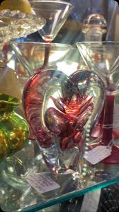 Just gorgeous little things ! *(caveat ours aren't that expensive ! But they are gorgeous!) #hamptoncourt #antiques #valentinesday #gifts