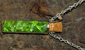 AAA Grade Peridot Faceted Cut Stone Inside a Glass Bottle Pendant Jewellery | eBay