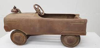 Sold at Auction: Vintage Fire Chief Pedal Car in Original Condition