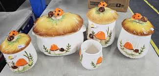 Sold at Auction: Duck Portuguese Ceramic Tureen Casserole Dish Sigma