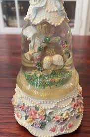 Musical Snow Globe. Cherubs, Heart, Pearls, Flowers. Vintage. | eBay