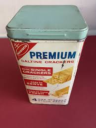 Vintage Nabisco 14 oz. English and Spanish Premium Saltine Crackers Tin | eBay