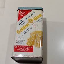 Vintage Nabisco Premium Saltine Cracker tin 4.5x4.5x9 inches ...