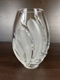 Stunning Waterford Coventry 8" Frosted Crystal Vase | eBay