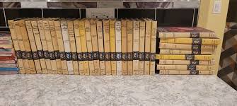 PICK YOUR ITEM: Vintage Nancy Drew 70s/80s - Hardcover ...