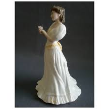 Royal Doulton "Maria" Figurine HN 3381 by Tim Potts. For ...