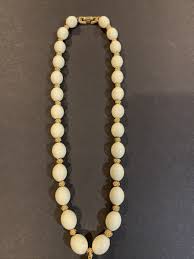 CROWN TRIFARI White THERMOSET BEAD TASSEL NECKLACE Gold ...