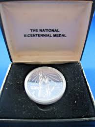 THE NATIONAL BICENTENNIAL MEDAL - 1976 (dpm7) | eBay