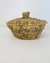 Canasta cubierta con agujas de pino de los nativos americanos de California - Etsy España